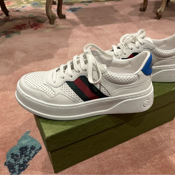 Gucci Sneakers size 39 - Picture 2 of 3